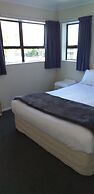 Shadzz Motel & Conference Centre