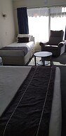Shadzz Motel & Conference Centre