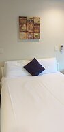 Shadzz Motel & Conference Centre