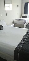 Shadzz Motel & Conference Centre