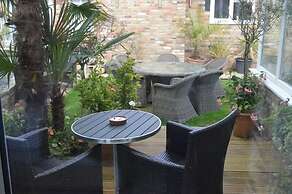 Watersedge Guest House