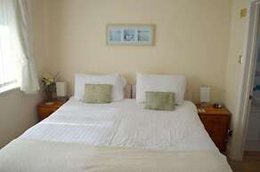 Watersedge Guest House