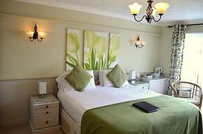 Watersedge Guest House