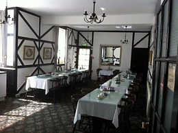 The Hawkes Hotel