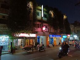 Hotel Samrat