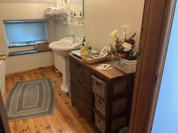 Armidale Cottages Bed & Breakfast