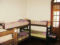 Llanura Hostel