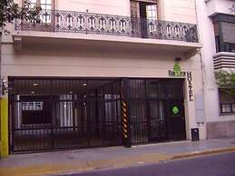 Llanura Hostel