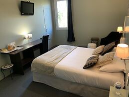Hotel Aux Berges de l'Aveyron