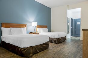 Econo Lodge Inn & Suites