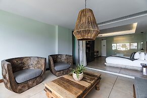 The Charlee Hotel