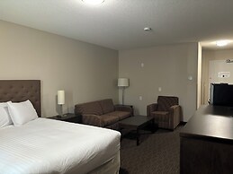Ramada by Wyndham Estevan