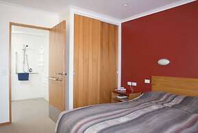 Paroa Hotel