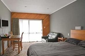 Paroa Hotel