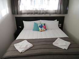 Paroa Hotel