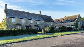 The Sibson Inn Hotel