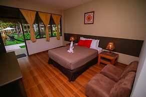 El Sauce Resort
