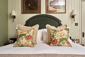 The Lion Inn