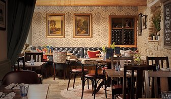 The Lion Inn