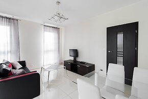 Senator Warsaw Apartments
