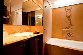 Marques de Tojo Hotel