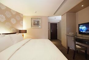 The Metro Hotel