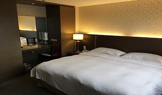 The Metro Hotel