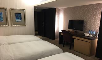 The Metro Hotel