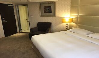 The Metro Hotel