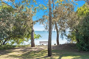 Shelly Bay Resort