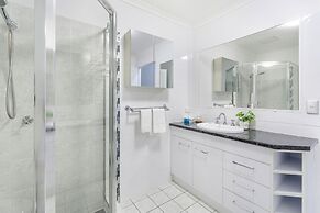 Shelly Bay Resort