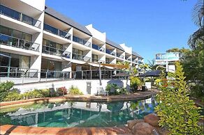 Shelly Bay Resort