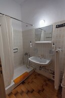 Lecadin Hotel