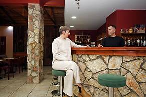 Lecadin Hotel