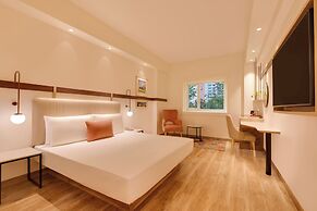 Red Fox by Lemon Tree Hotels, Hyderabad