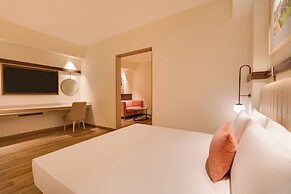 Red Fox by Lemon Tree Hotels, Hyderabad