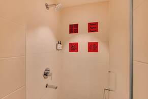 Red Fox by Lemon Tree Hotels, Hyderabad