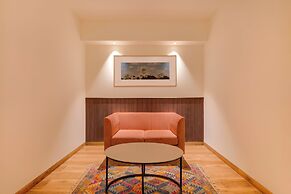Red Fox by Lemon Tree Hotels, Hyderabad