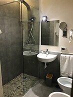 H Rooms Boutique Hotel