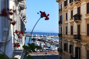 H Rooms Boutique Hotel