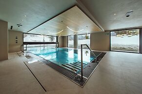 Paradise Lodge