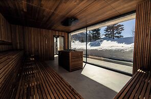 Paradise Lodge