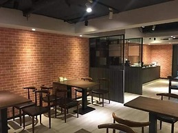 Dahshin Hotel