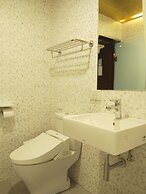 Dahshin Hotel