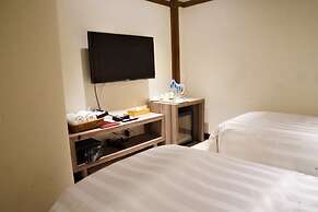 Dahshin Hotel