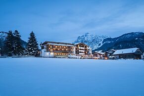 Mareo Dolomites Hotel