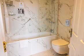 Dover Marina Hotel & Spa, Tapestry Collection by Hilton