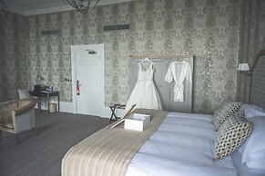 Dover Marina Hotel & Spa, Tapestry Collection by Hilton