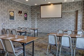 Dover Marina Hotel & Spa, Tapestry Collection by Hilton