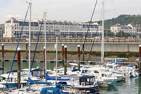 Dover Marina Hotel & Spa, Tapestry Collection by Hilton